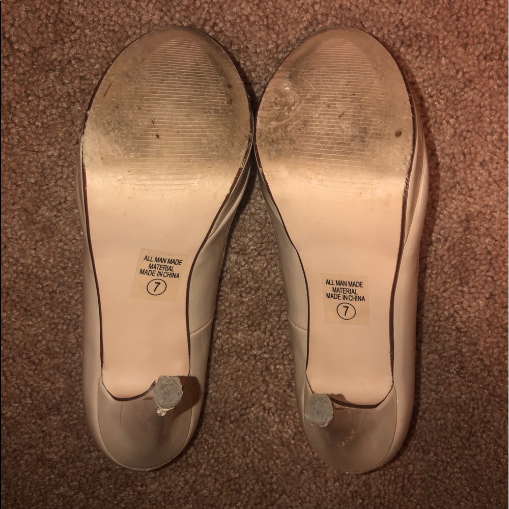 Nude heels - Picture 3 of 5